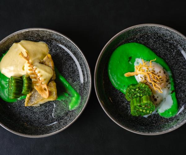 Steenbolk met groene asperge, sperzieboon en beurre blanc met Oostendse baron, krokantje van duindoorn